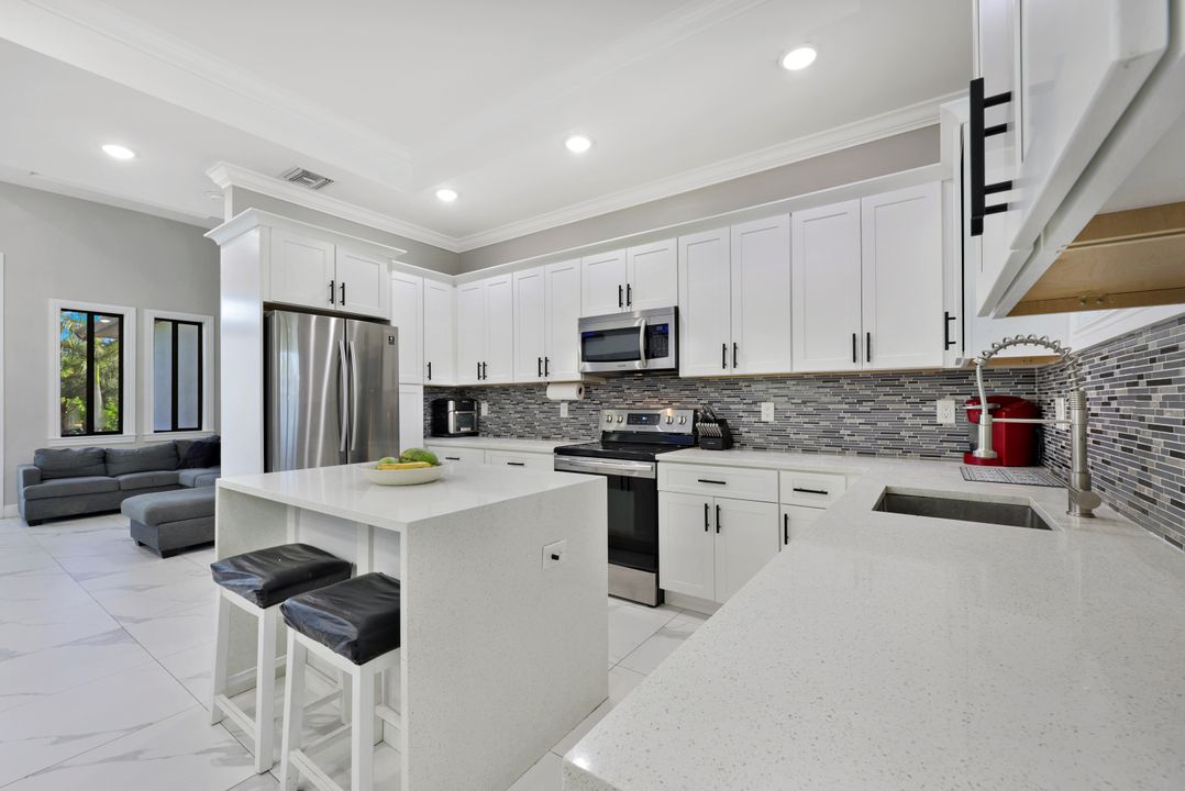 3362 56th Ave NE, Naples, FL 34120