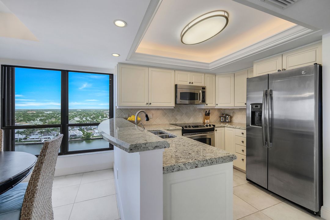 4451 Gulf Shore Blvd N #1605, Naples, FL 34103