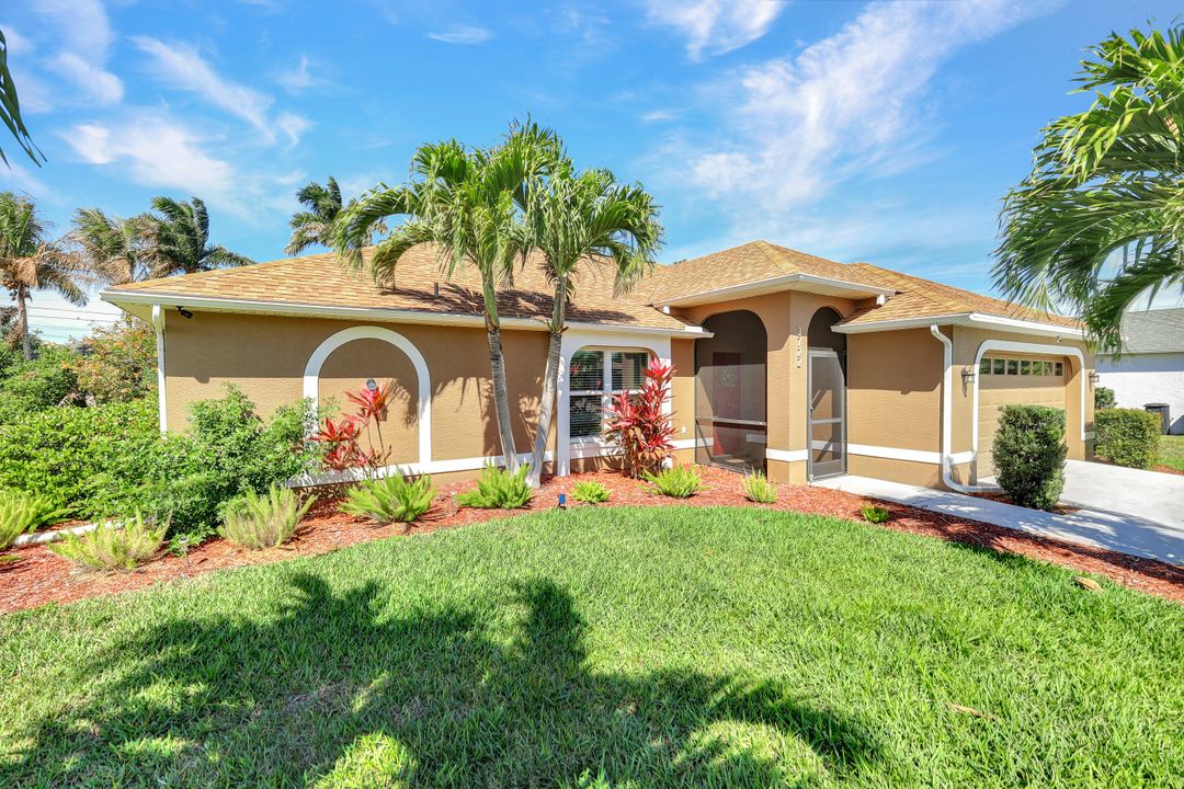 3722 SW 20th Pl, Cape Coral, FL 33914
