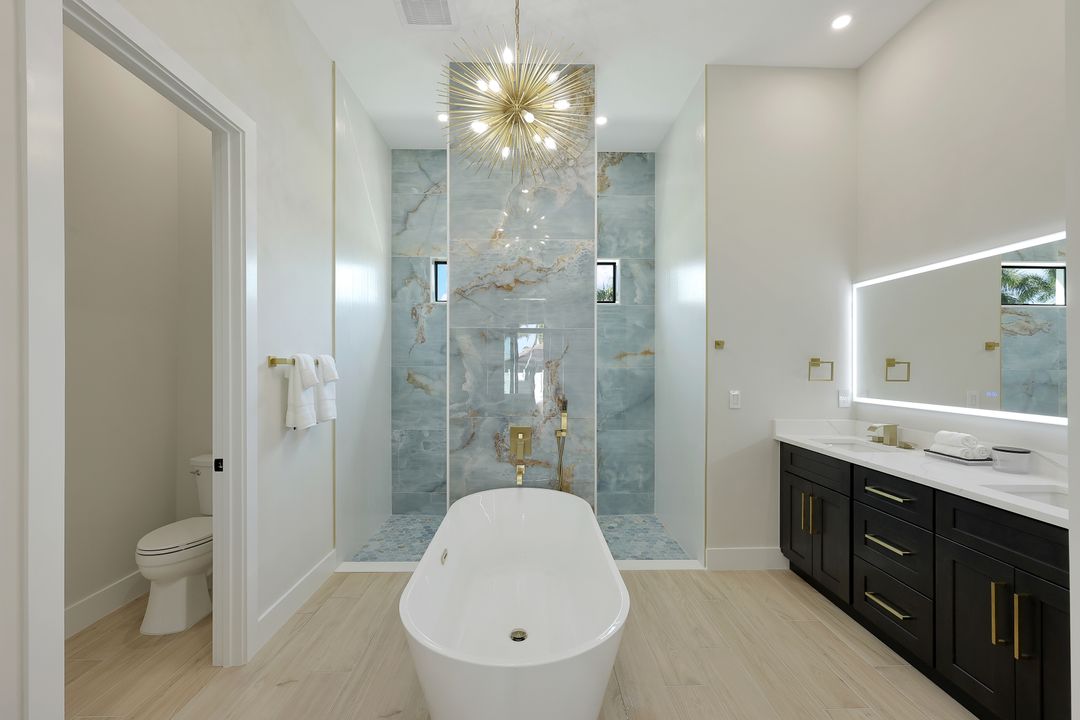 5240 SW 19th Pl, Cape Coral, FL 33914