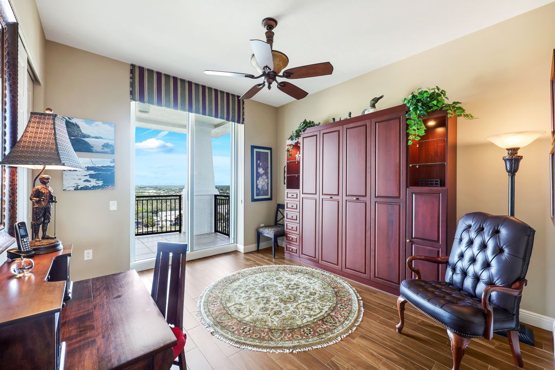 455 Cove Tower Dr #1701, Naples, FL 34110