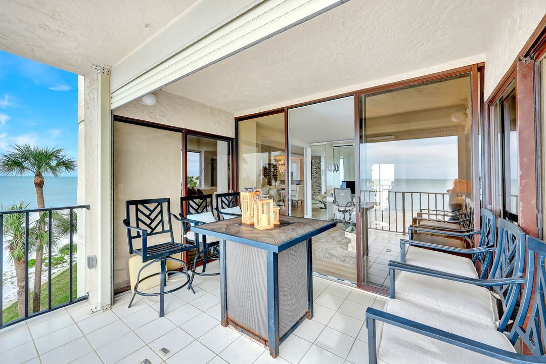 3115 Gulf Shore Blvd N #205-S, Naples, FL 34103