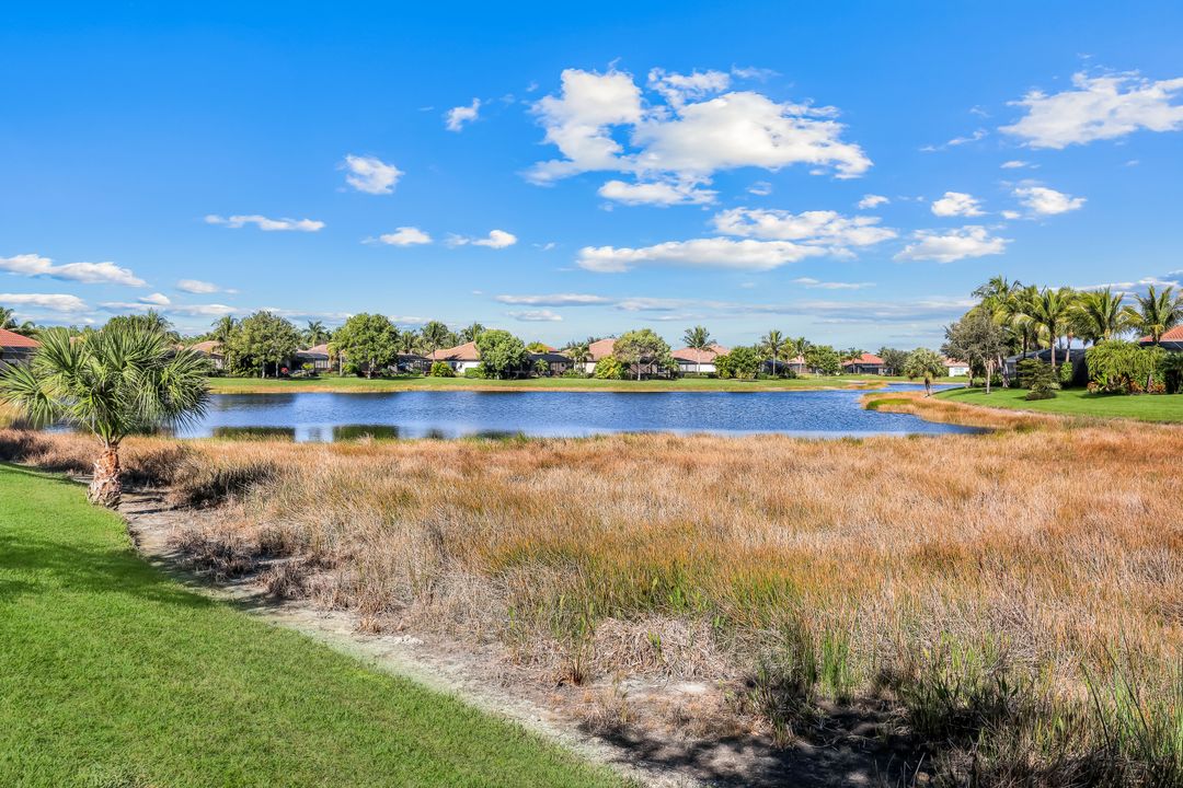 9539 Campanile Cir, Naples, FL 34114