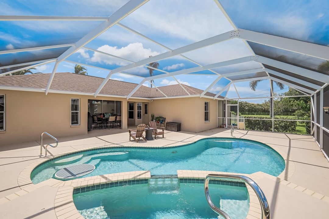 1933 SW 38th St, Cape Coral, FL 33914