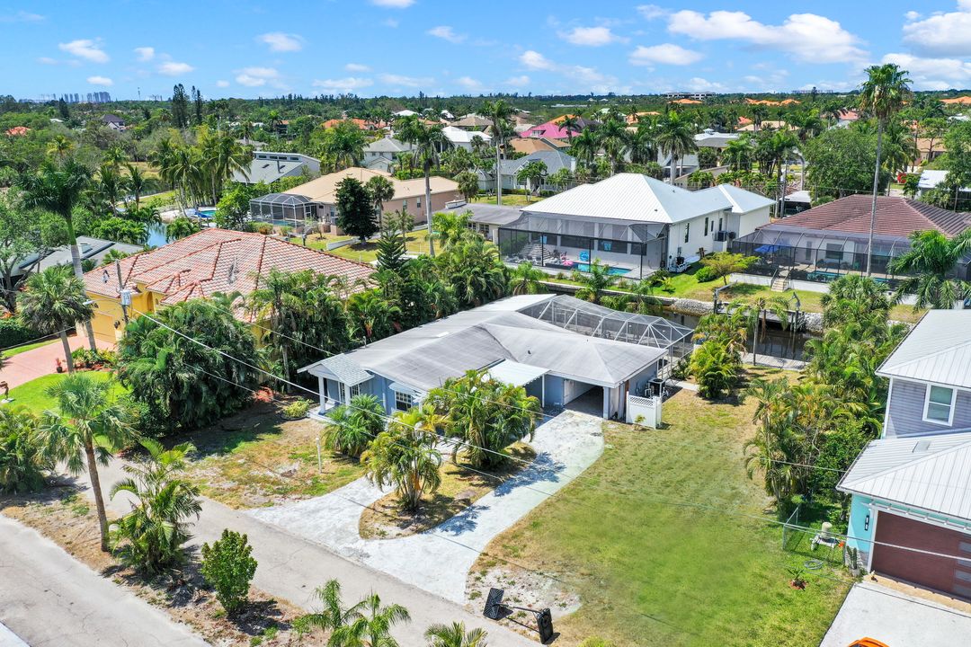 27098 Del Ln, Bonita Springs, FL 34135