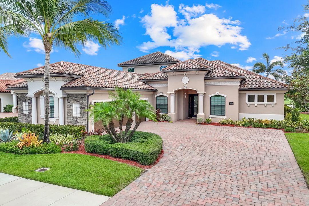 28625 Lisburn Ct, Bonita Springs, FL 34135