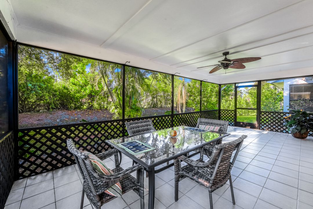 3658 Kent Dr, Naples, FL 34112