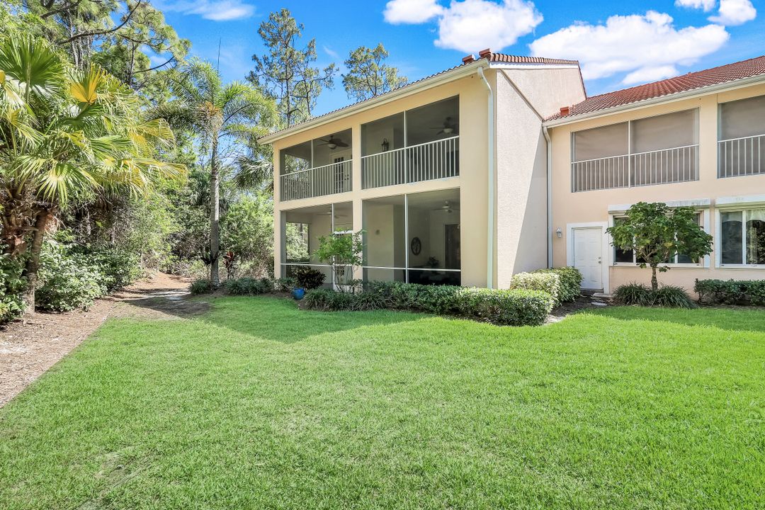 2365 Hidden Lake Dr #9, Naples, FL 34112