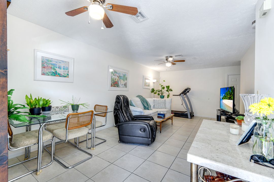 1410 SE 8th Ave, Cape Coral, FL 33990