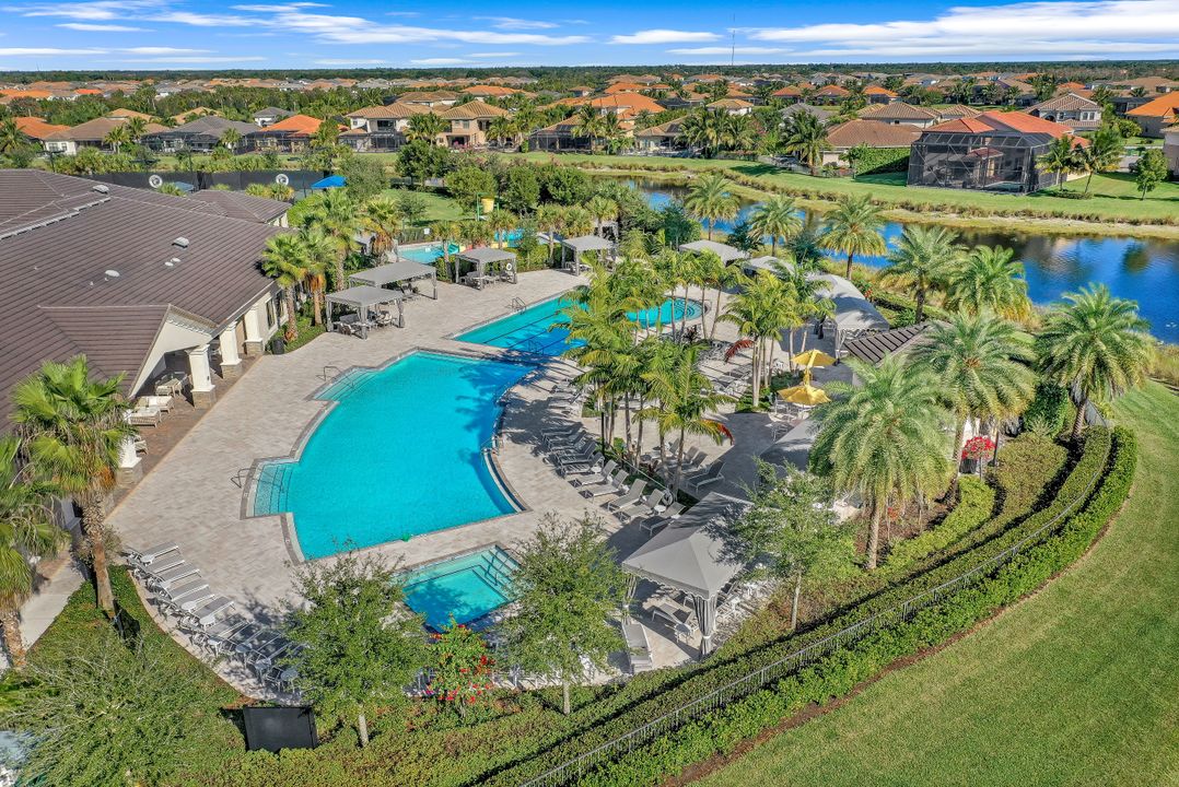 4549 Azalea Dr, Naples, FL 34119