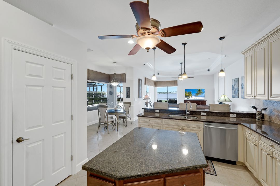 8765 Hideaway Harbor Ct, Naples, FL 34120