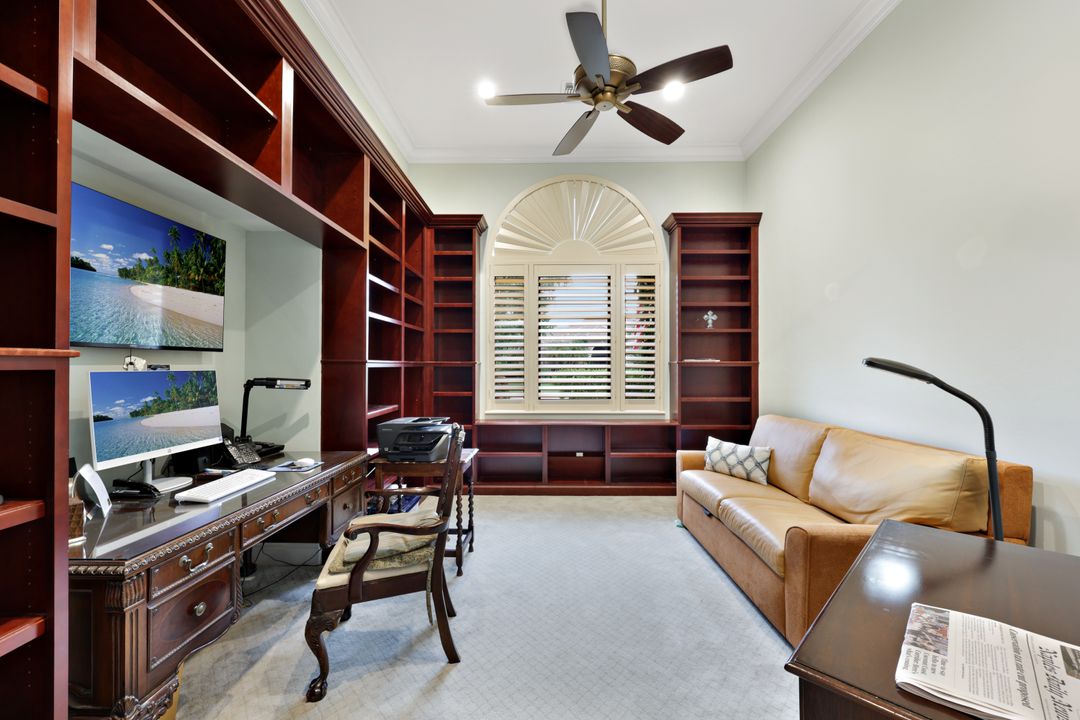 1725 Supreme Ct, Naples, FL 34110