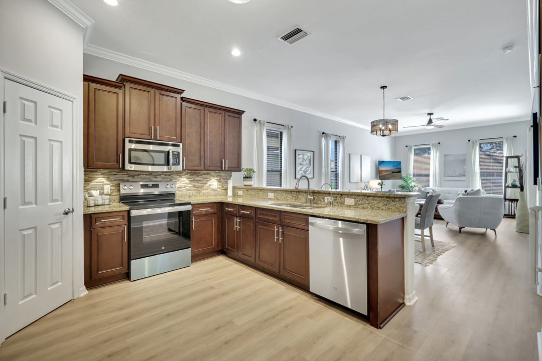 12693 Kentwood Ave, Fort Myers, FL 33913