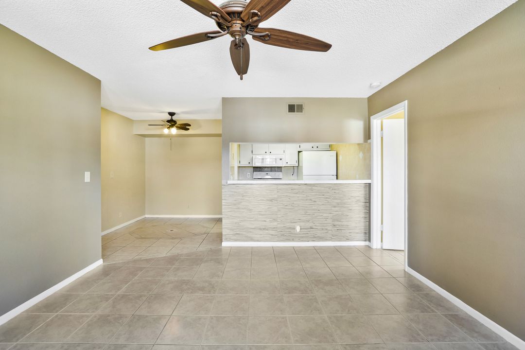 4345 27th Ct SW #204, Naples, FL 34116