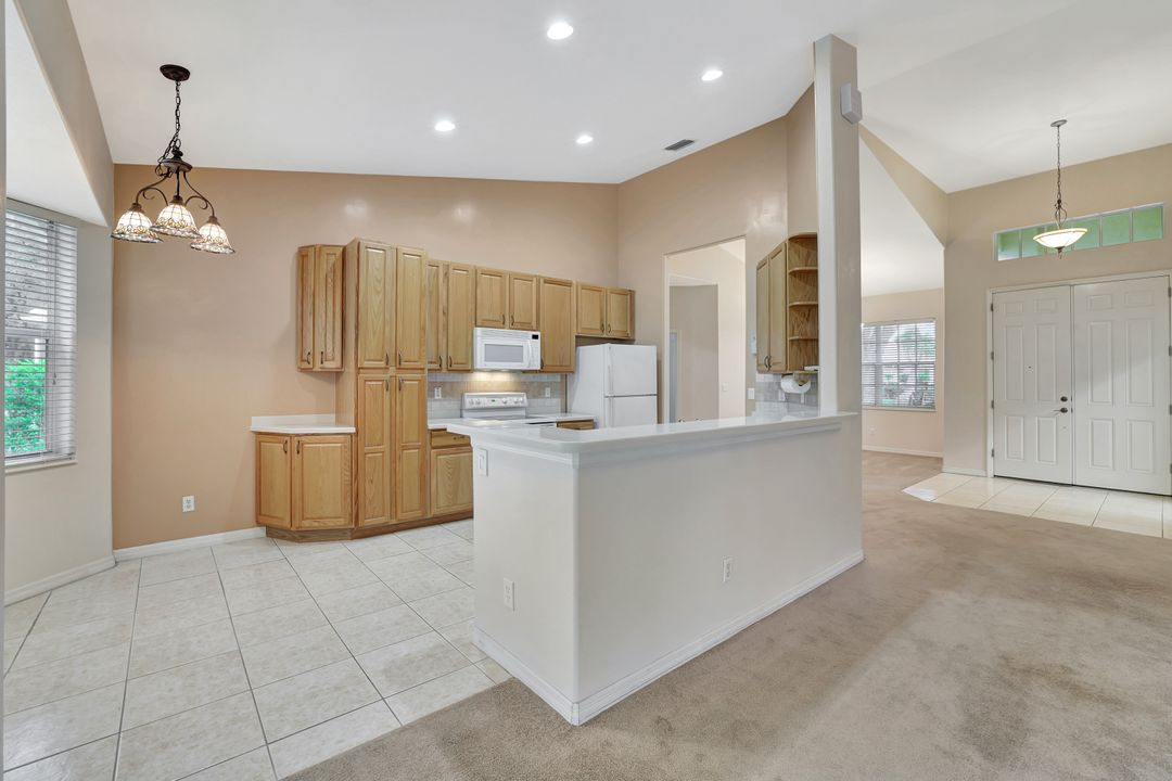 3617 Recreation Ln, Naples, FL 34116