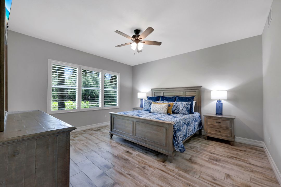 7801 Hawthorne Dr #2701, Naples, FL 34113