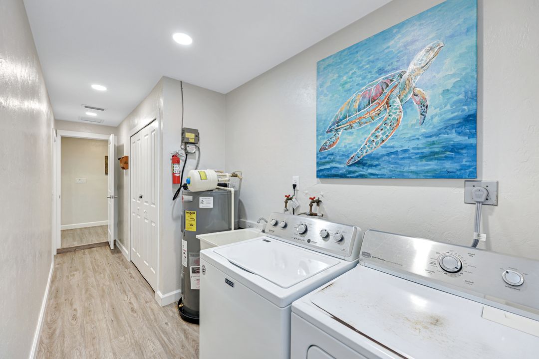 1326 SE 21st Ave, Cape Coral, FL 33990