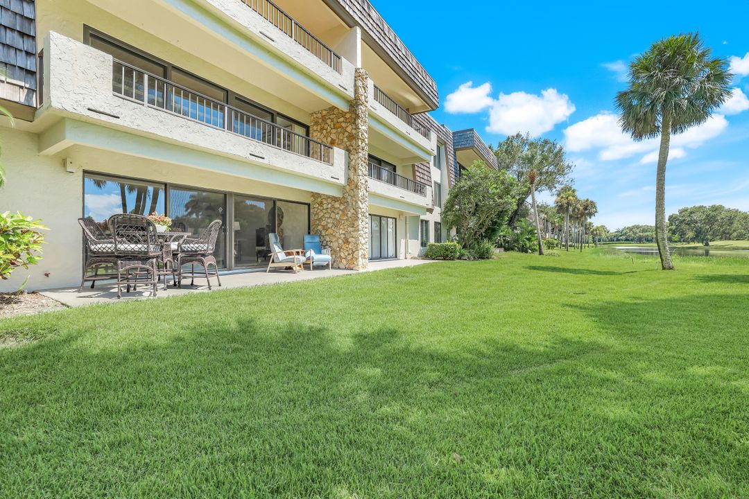 108 Wilderness Dr #132, Naples, FL 34105