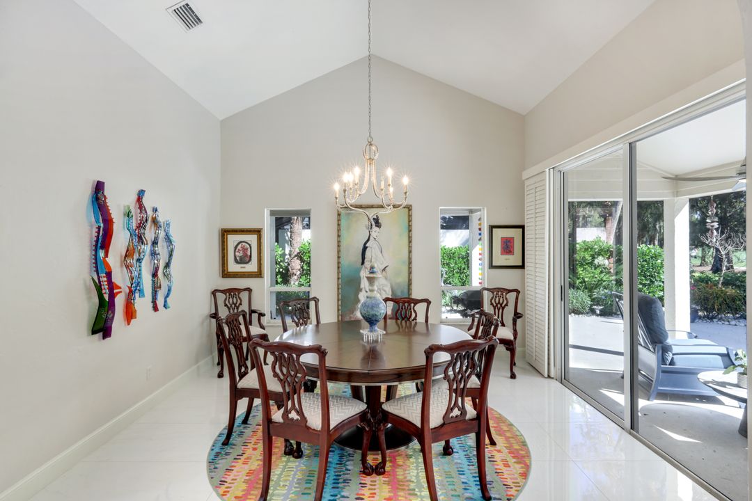 370 Edgemere Way N, Naples, FL 34105