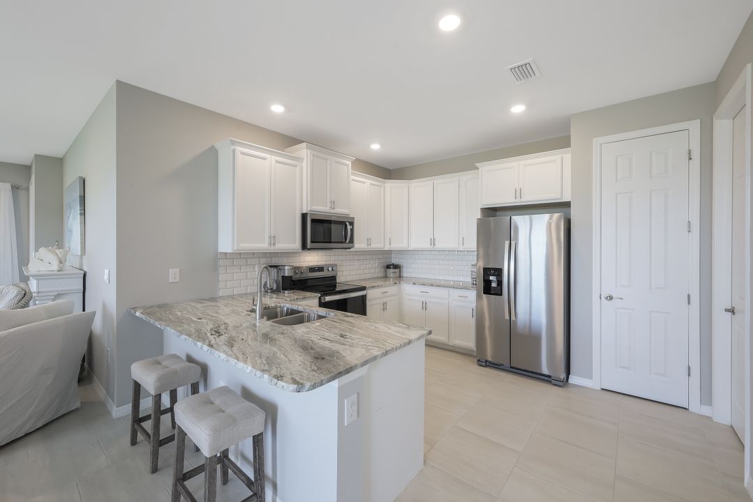 1114 Tranquil Brk Dr, Naples, FL 34114