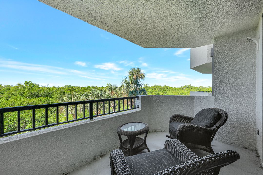 6001 Pelican Bay Blvd #202, Naples, FL 34108