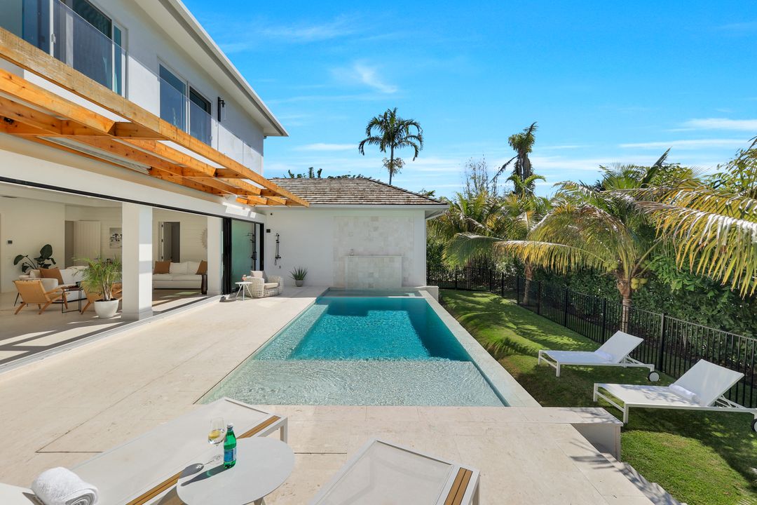 14 Sabre Ln, Naples, FL 34102