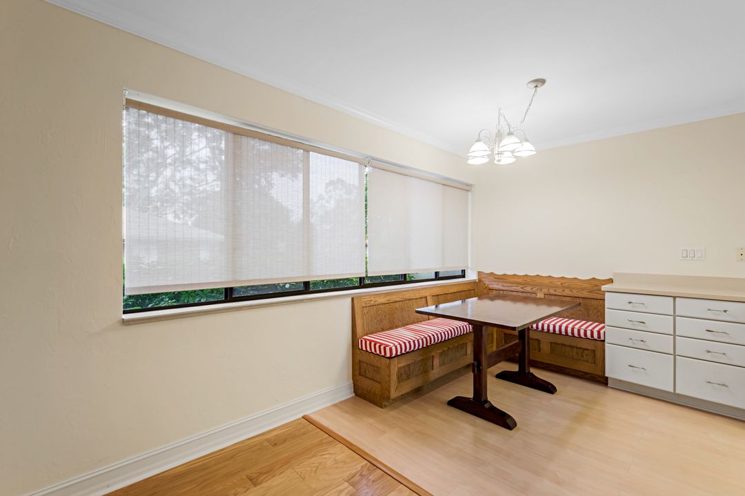 545 Lake Louise Cir #104, Naples, FL 34110