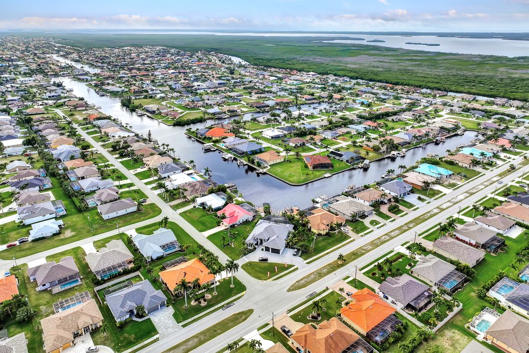 2801 SW 33rd St, Cape Coral, FL 33914