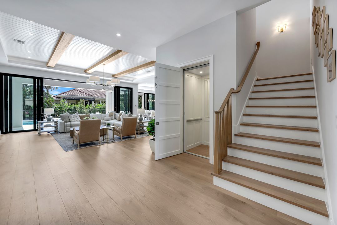 448 Devils Ln, Naples, FL 34103