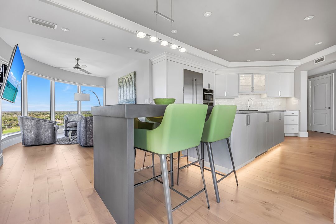 4801 Bonita Bay Blvd #1004, Bonita Springs, FL 34134