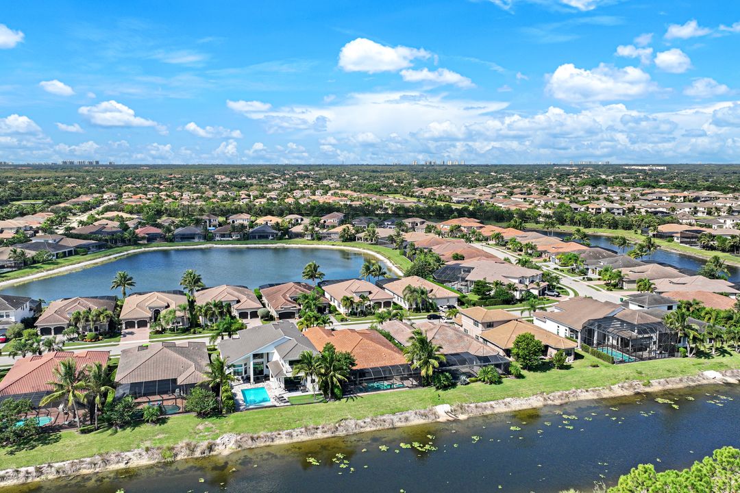 4394 Caldera Cir, Naples, FL 34119