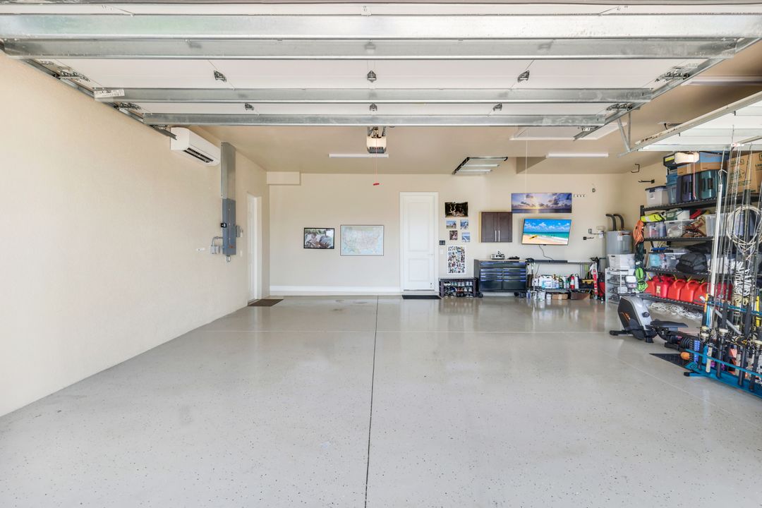 128 NW 39th Ave, Cape Coral, FL 33993