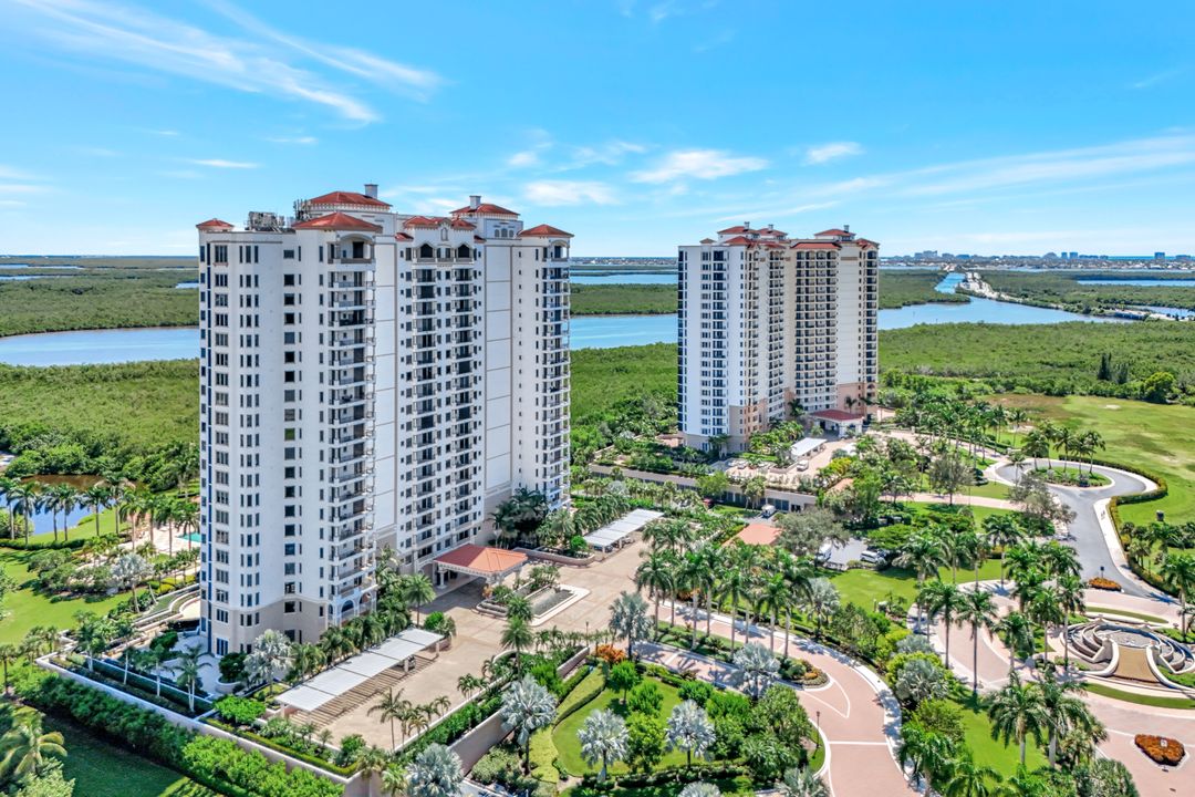 1060 Borghese Ln #2001, Naples, FL 34114