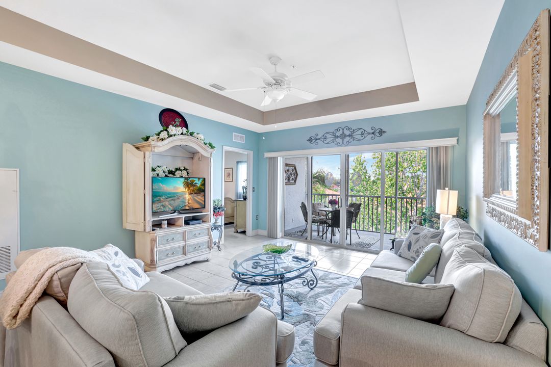 7835 Regal Heron Cir #305, Naples, FL 34104
