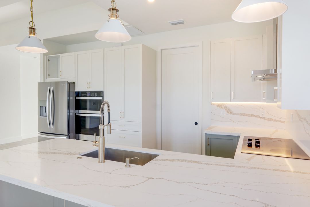 7 Sunflower Dr, Placida, FL 33946