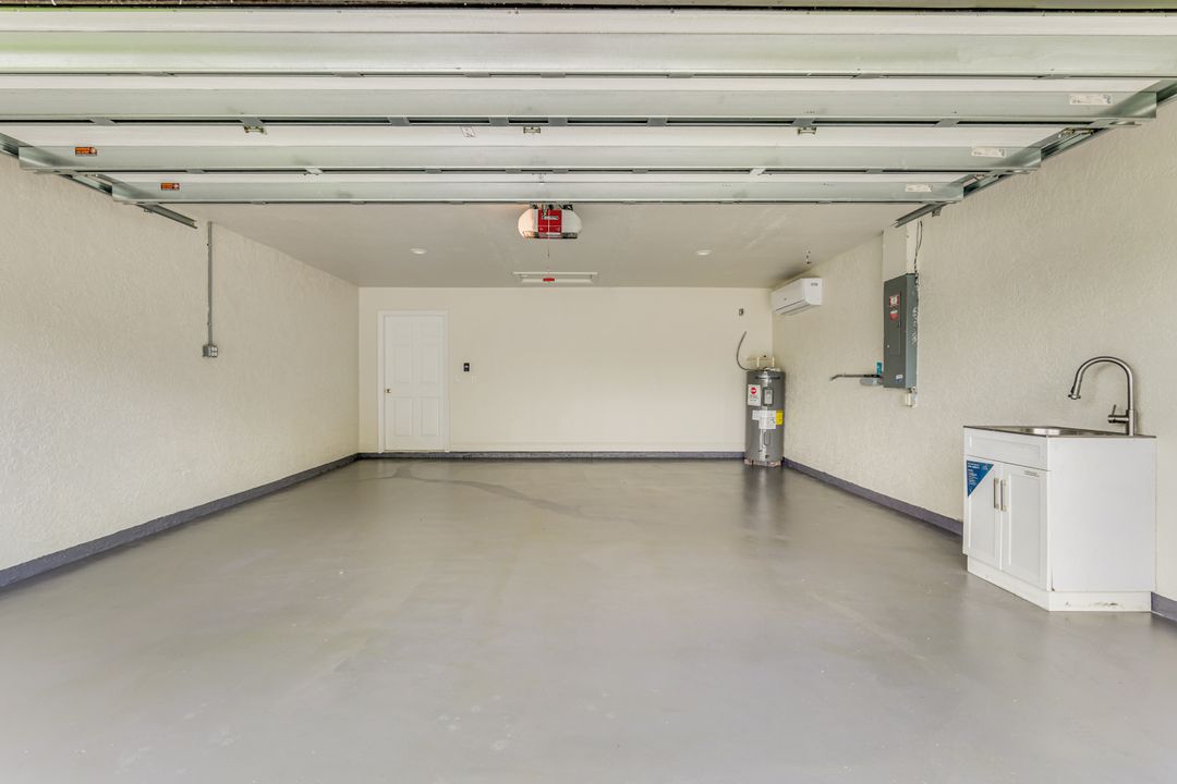 5201 4th St W, Lehigh Acres, FL 33971