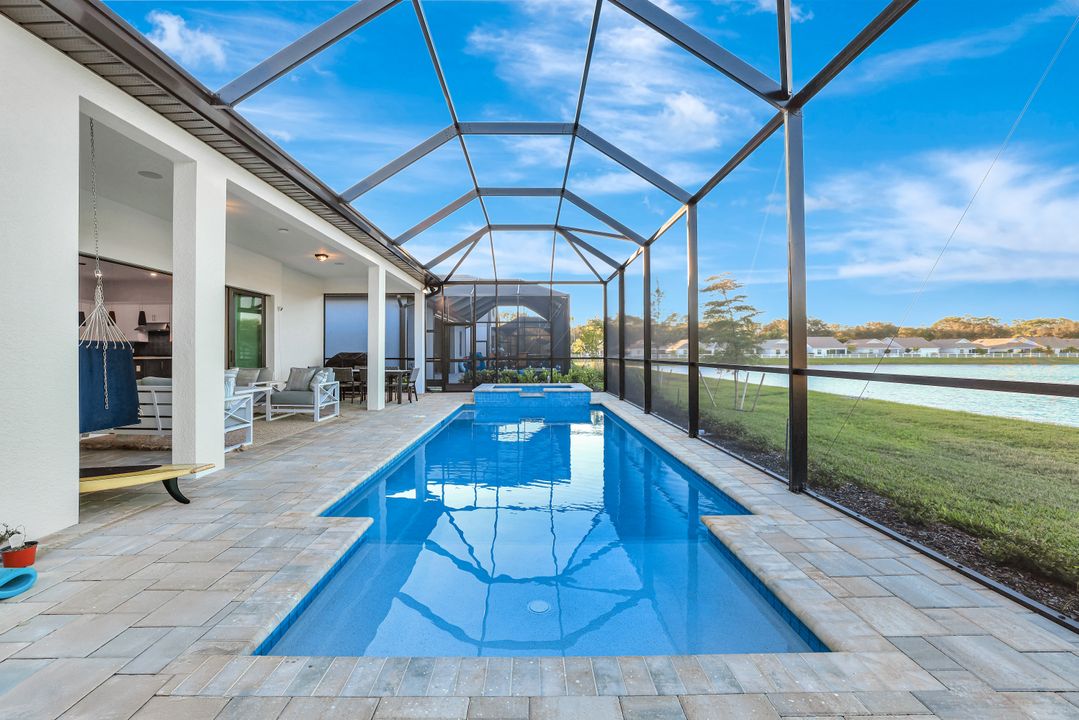 10112 Seaside Wy, Bonita Springs, FL 34135