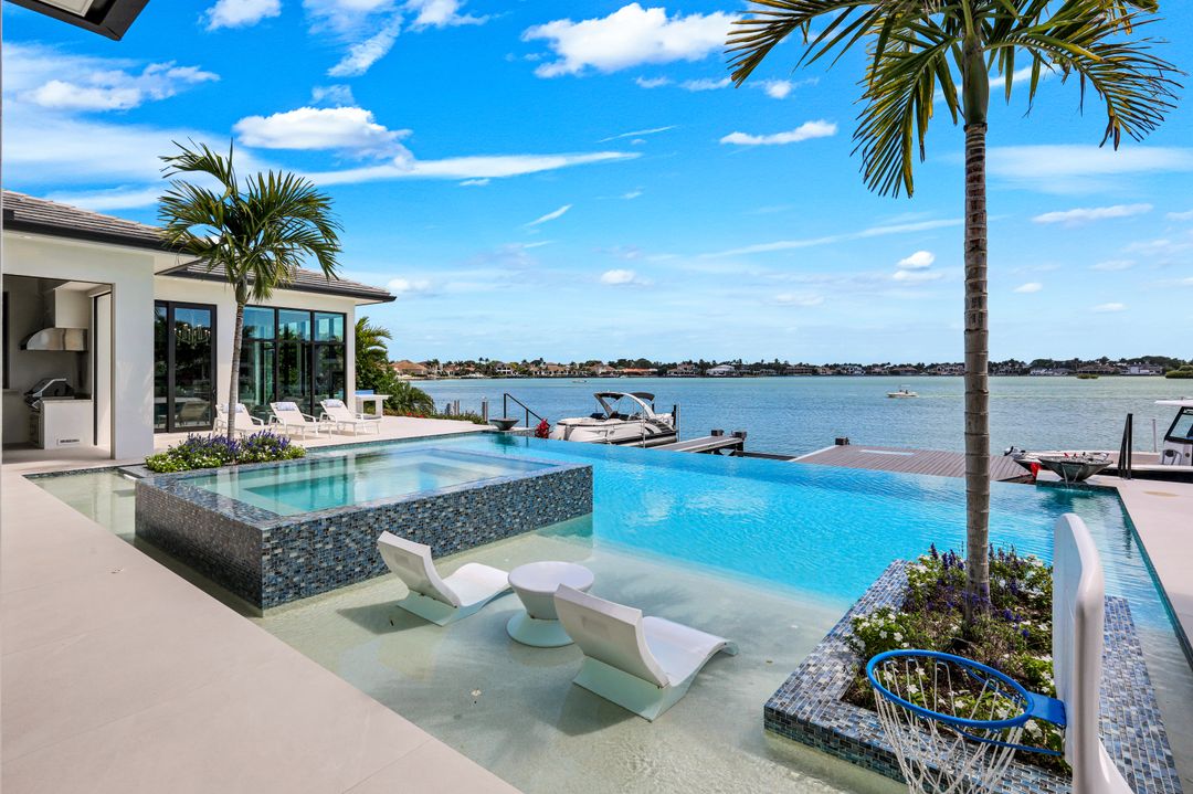 1631 Collingswood Ct, Marco Island, FL 34145