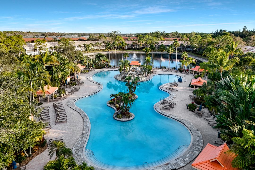 2305 Hidden Lake Dr #3704, Naples, FL 34112