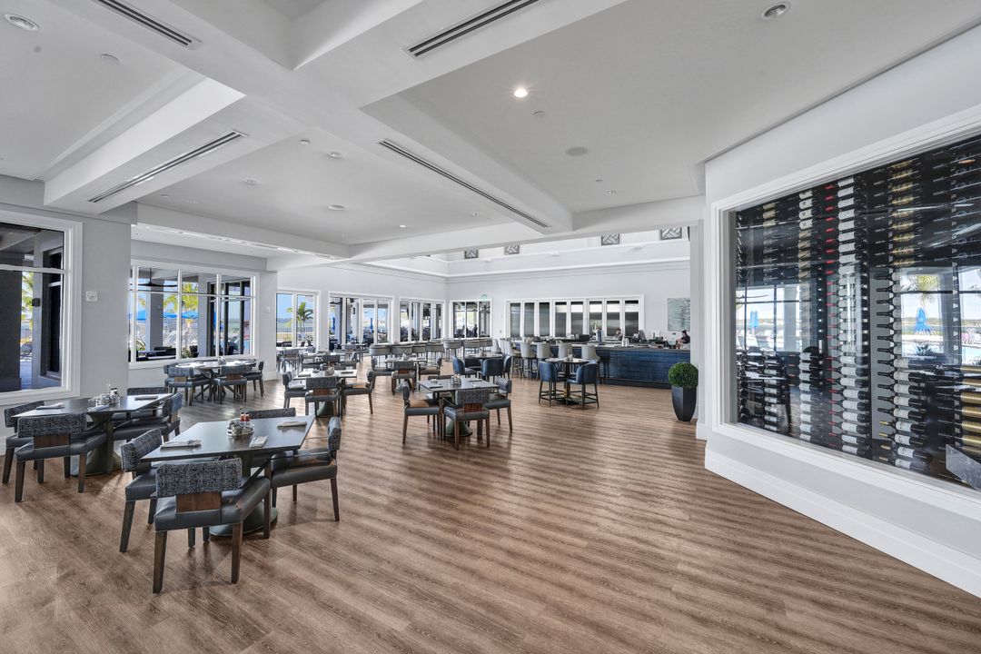 19184 Aqua Shore Dr, Fort Myers, FL 33913