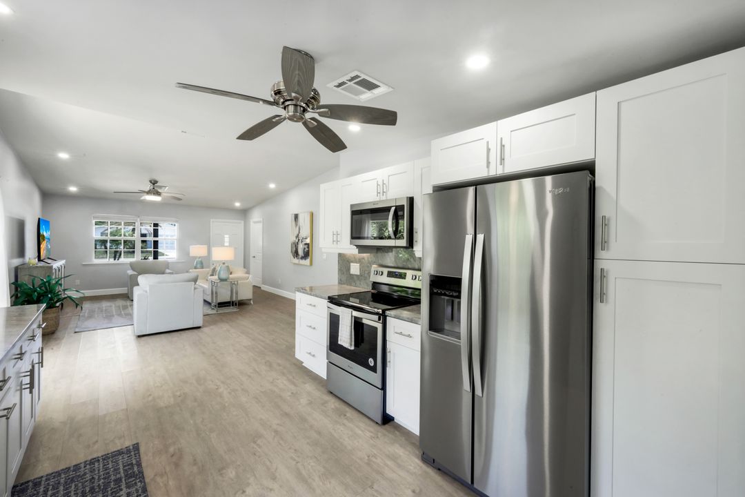 630 109th Ave N, Naples, FL 34108