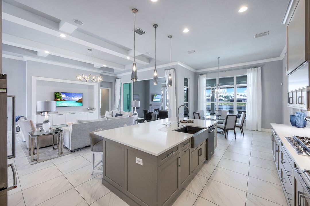 6215 Union Island Wy, Naples, FL 34113