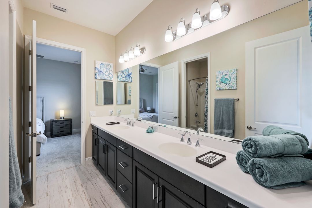 13749 Woodhaven Cir, Fort Myers, FL 33905