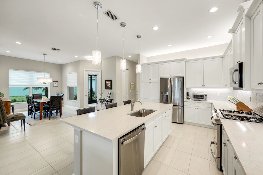 28558 Lobos Cir, Bonita Springs, FL 34135