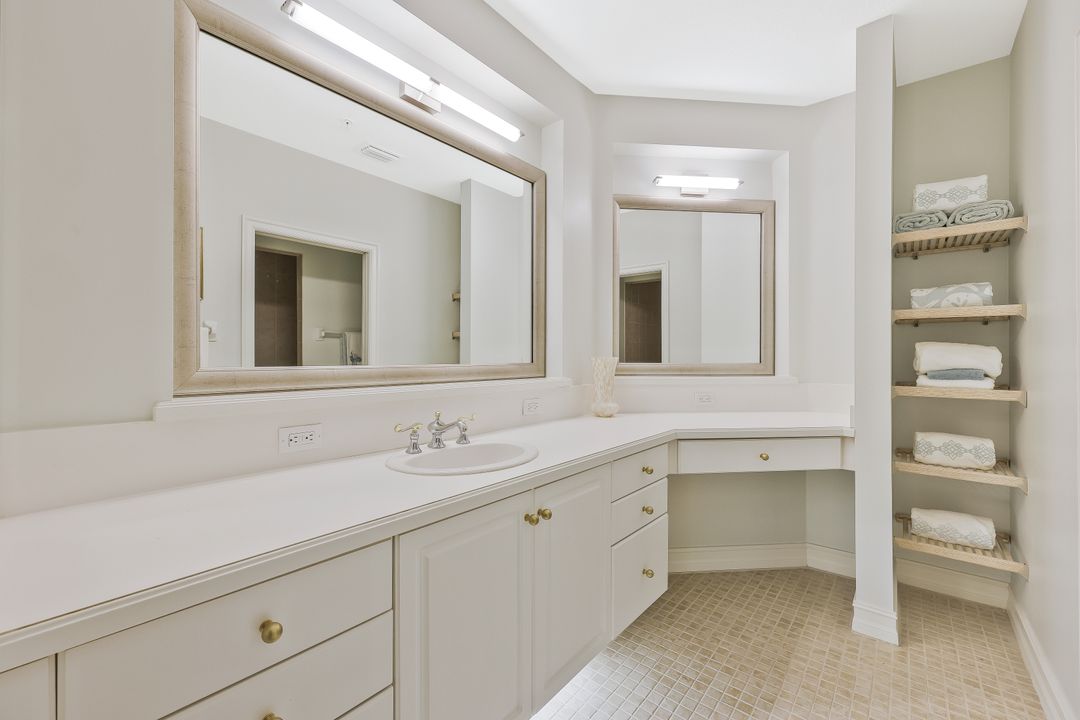 24640 Ivory Cane Dr, Bonita Springs, FL 34134