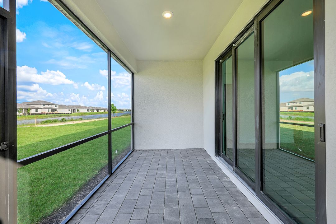 13838 Hunter Oak Dr, Fort Myers, FL 33913