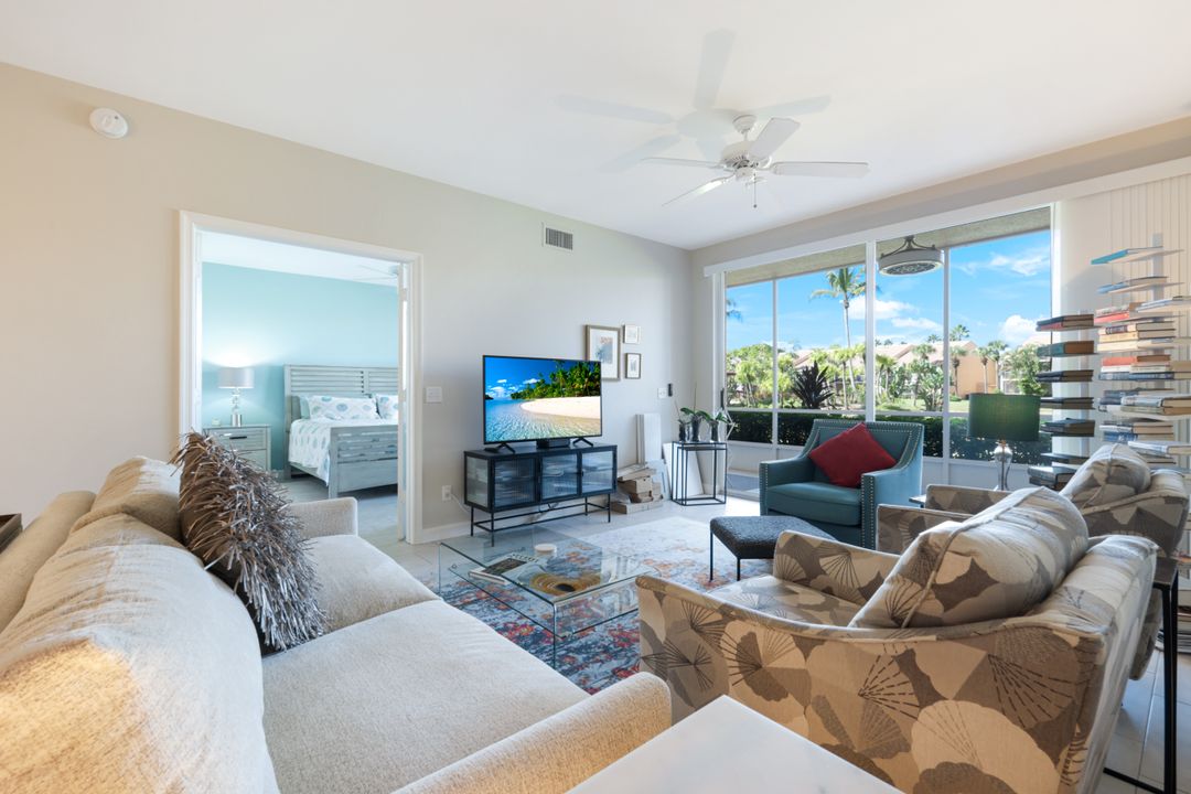 1615 Windy Pines Dr, Naples, FL 34112