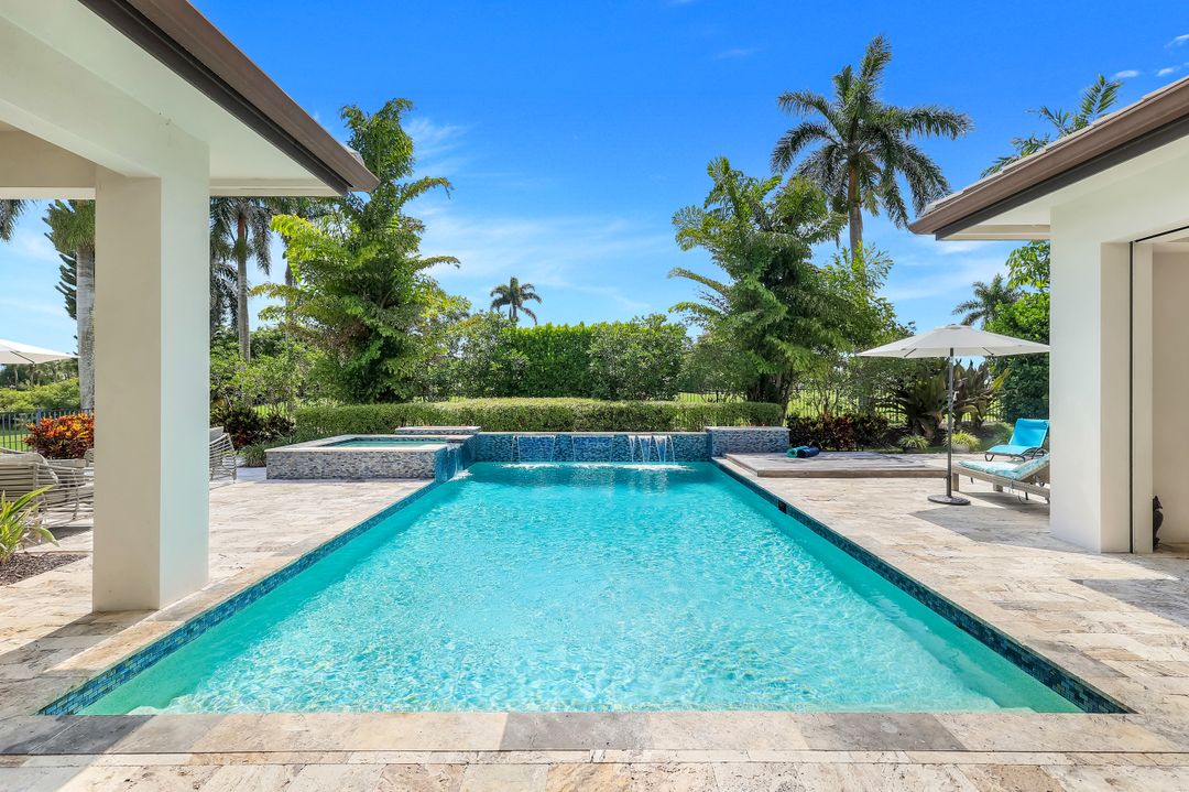 875 Wedge Dr, Naples, FL 34103