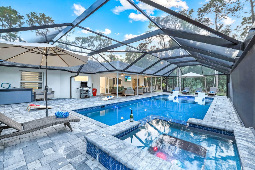 6641 Golden Gate Pkwy, Naples, FL 34105