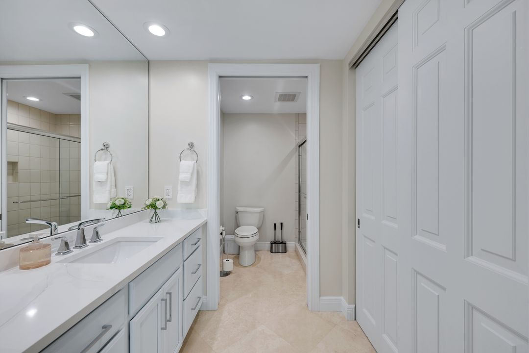 275 Indies Way #1703, Naples, FL 34110